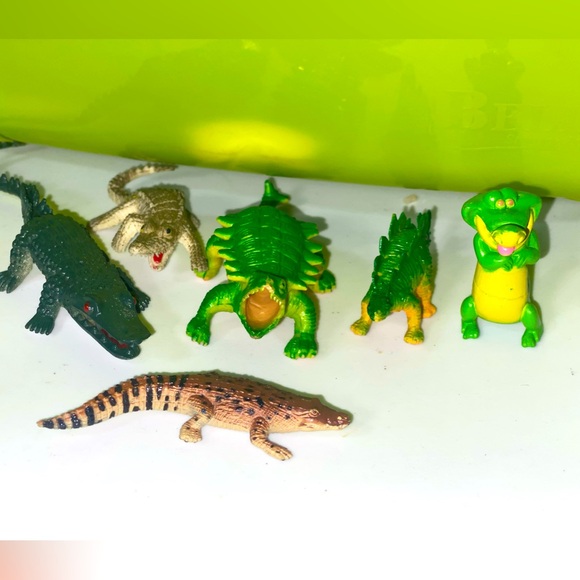 Turtles, Frogs,Birds, Gators, Snakes, Sealife, Horse, Giraffes, Penguin,Hippos, - Picture 3 of 12